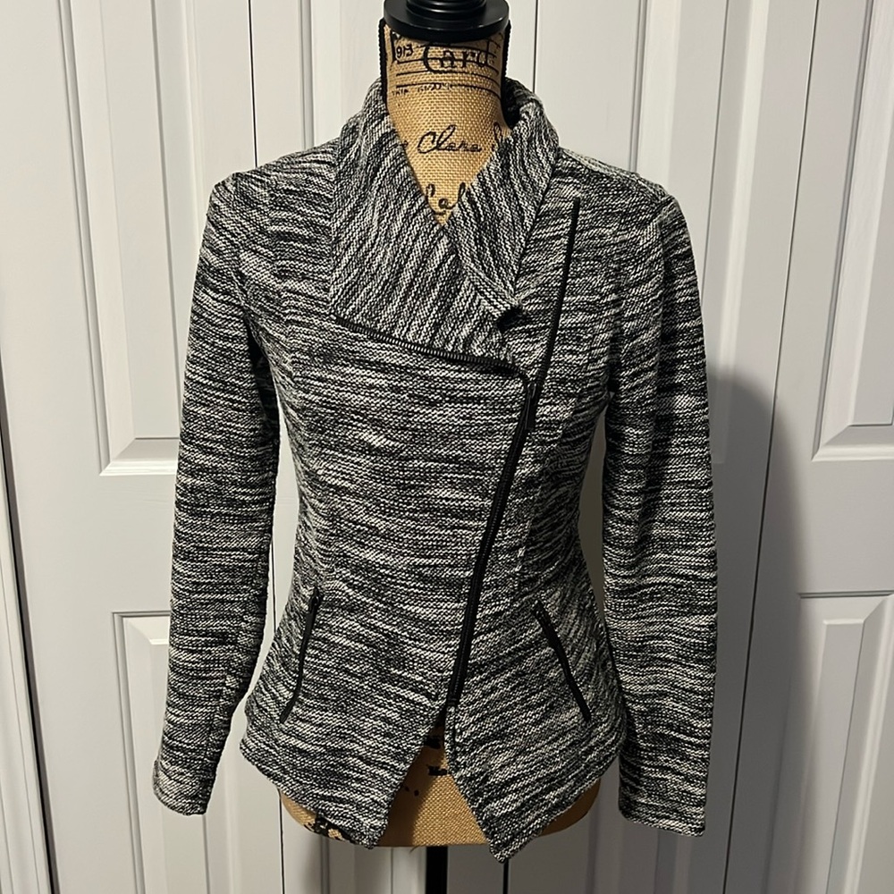 Halogen Gray & Black Blazer